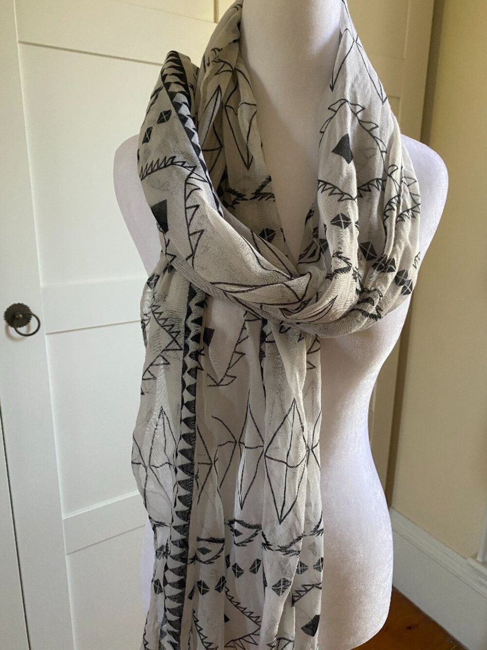 Black and White Geometric Scarf